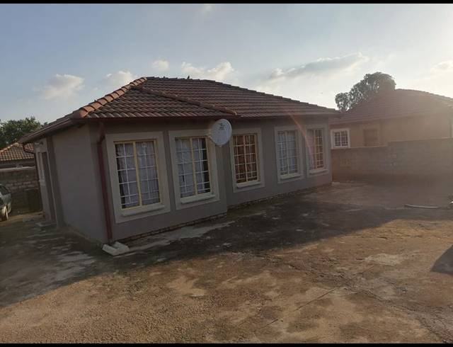 3 BEDROOM HOUSE FOR SALE IN ELANDSPOORT